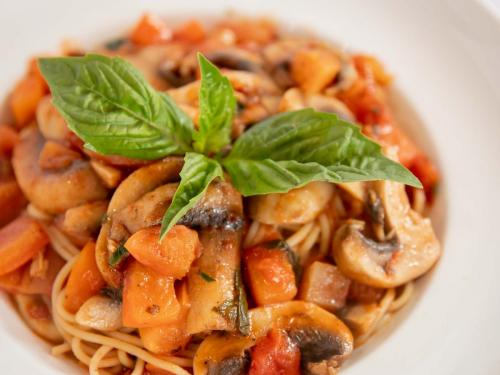 spaghetti mushroom sauce 2